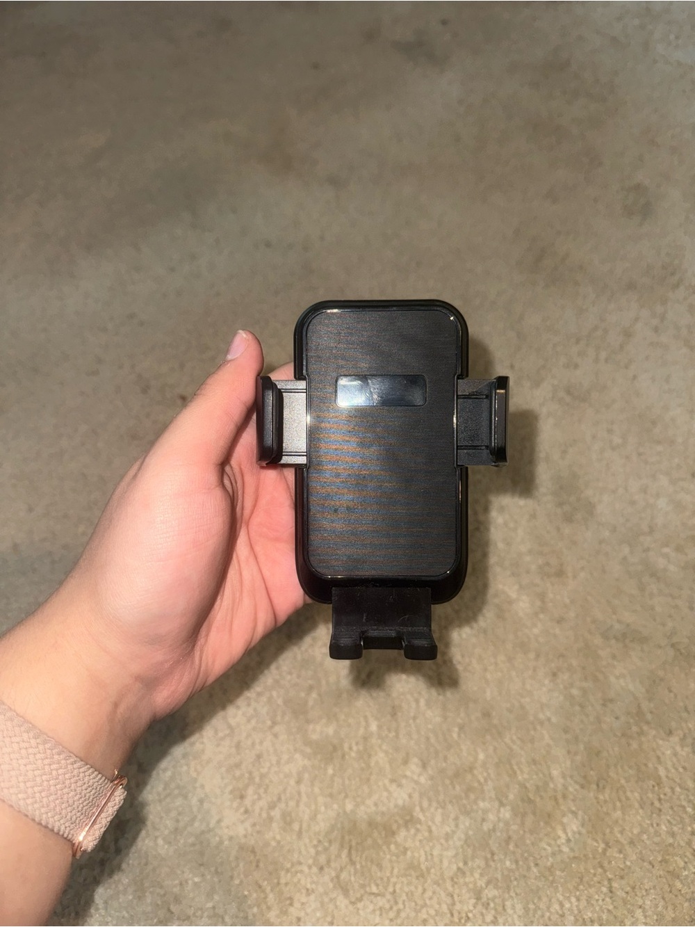 Qifutan Phone Mount for Car Vent Hands Free Cell Phone Holder